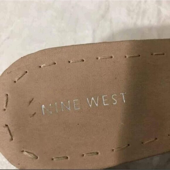 Nine West Sz 9 Gold Platform Sandals - Picture 3 of 5